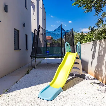 Bay I Near Medulin For 9 People With Heated Pool - Playground & Whirpool Only 100 Meters From The - Pet Friendly