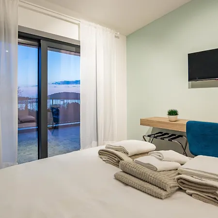 Bay I Near Medulin For 9 People With Heated Pool - Playground & Whirpool Only 100 Meters From The - Pet Friendly Villa Banjole