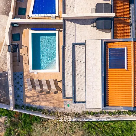 Bay I Near Medulin For 9 People With Heated Pool - Playground & Whirpool Only 100 Meters From The - Pet Friendly